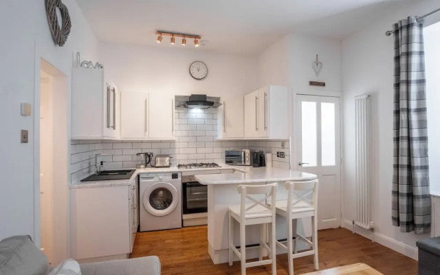 Coopers Croft - 1 Bedroom Apartment Markinch