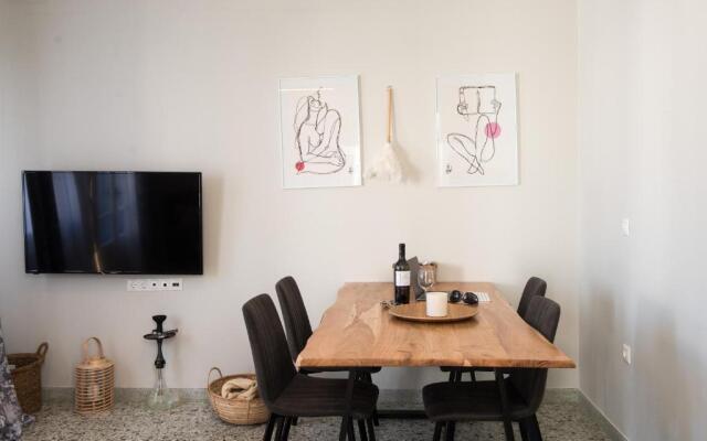 Amazing Maisonette with Roof Garden  BBQ