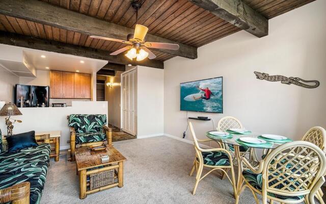 Kona Mansions - Studio condo by RedAwning