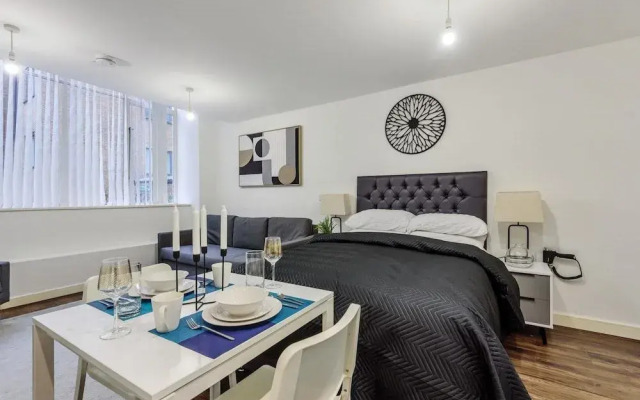 Contemporary Apartment Central Liverpool