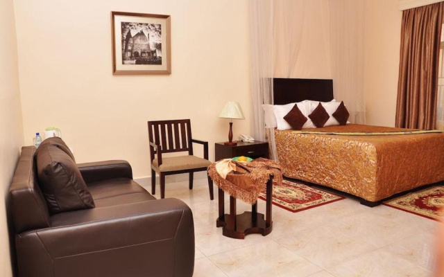 Garr Hotel
