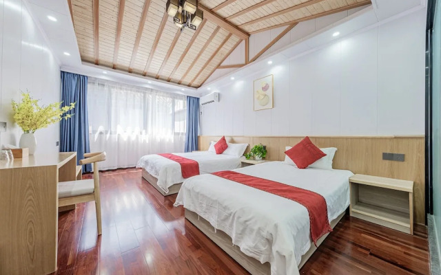 Nanzha Fuchang Bridge Family Vacation Homestay (Wuzhen Scenic Area Branch)