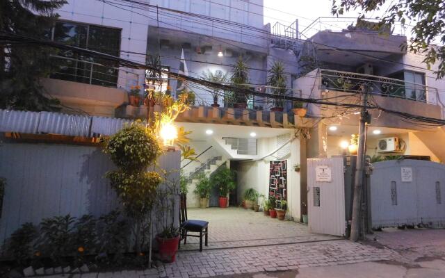 Hotel Sweet Inn Lahore