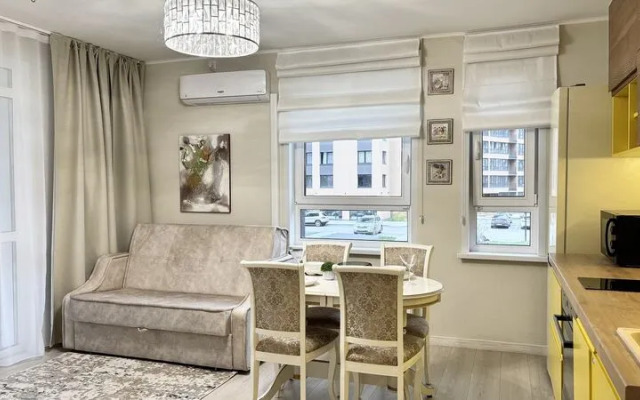 Мун72 на улице Джанбровского, д. 4