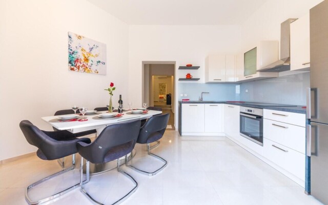 Nice Apartment in Kastel Sucurac With Wifi and 2 Bedrooms