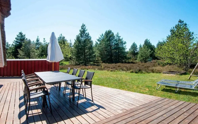 8 Person Holiday Home in Romo-by Traum