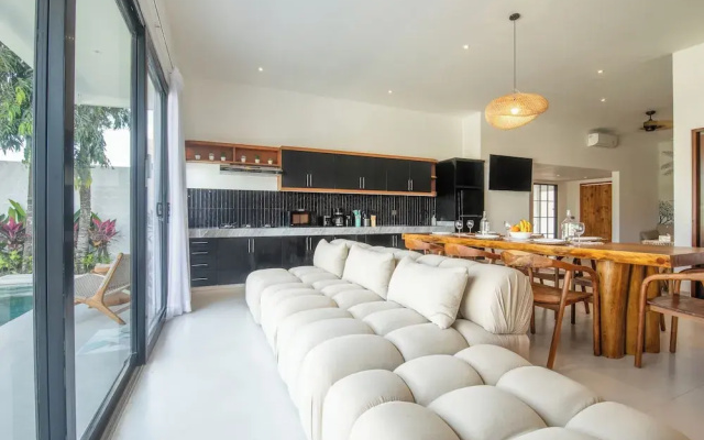 Harvest - New 4BR Villa Amazing View Semin