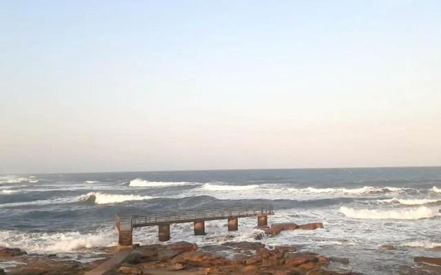 La Corsica Beach House Breakaway