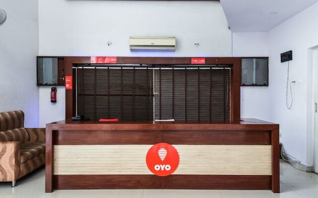 Oyo 16633 Green City Club House