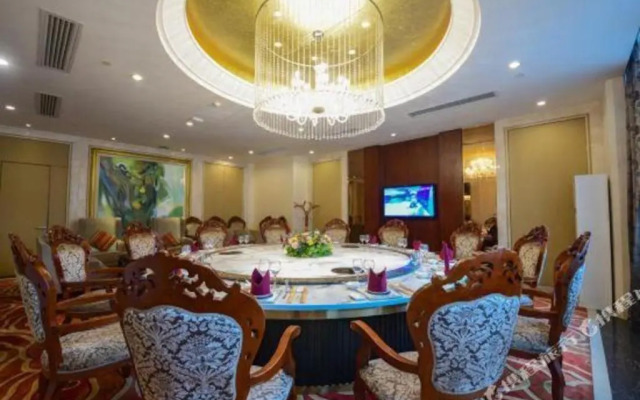 Golden Sea View Hotel Haikou