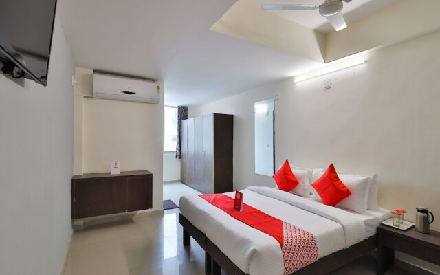 OYO 14942 Hotel Maple Leaf