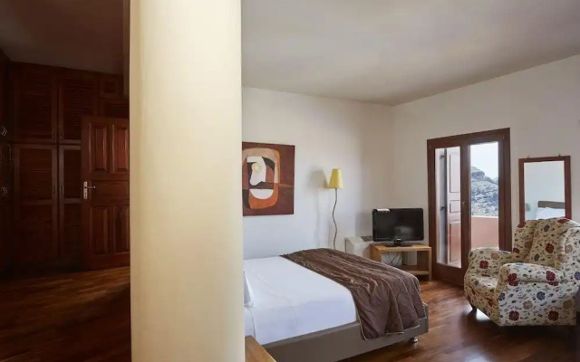 Periscope Villa