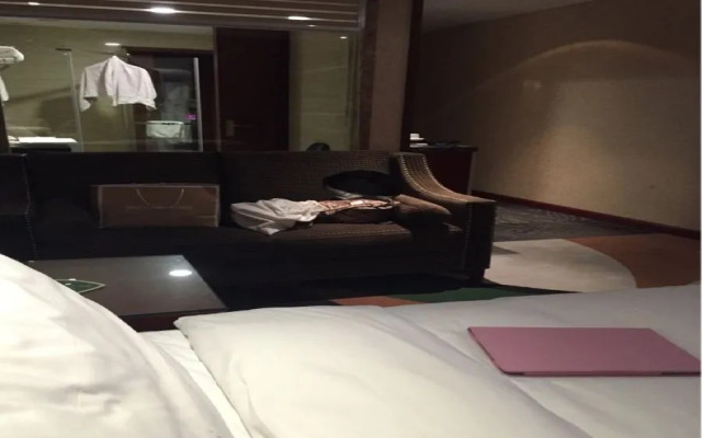 Pengker Deluxe Collection Hotel