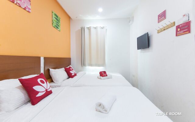 Zen Rooms Colour Hotel