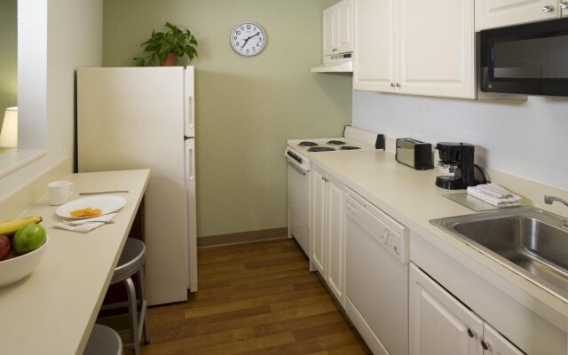 Extended Stay America Richmond - I64 - West Broad Street