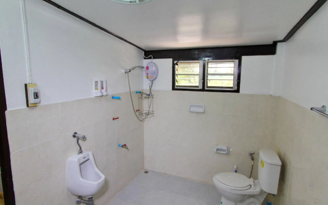 OYO 909 Guiding Star Resort