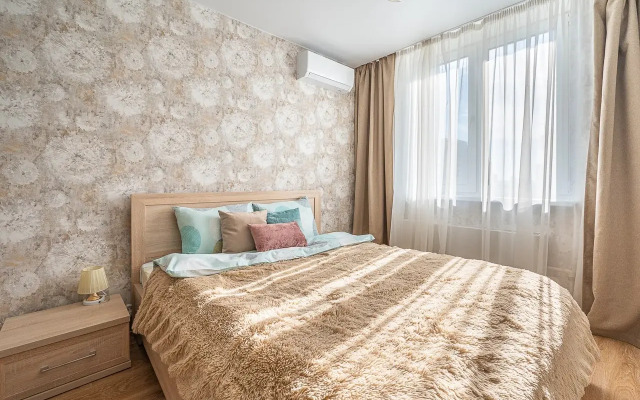 Сон и душ на Щорса