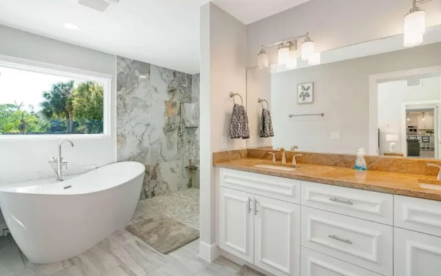 Luxury Waterfront Home in Sarasota