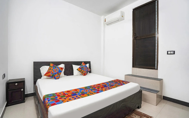 Fabhotel Om Palace