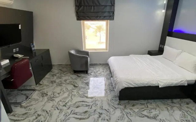 Marina Suhar Hotel