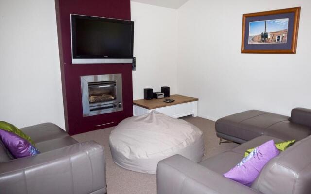 Harakeke House Upstairs - Ohakune Chalet