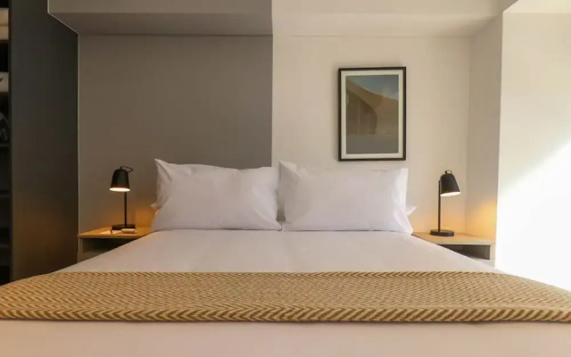 w Dazzling 1BR w Perfect Balcony in San Isidro