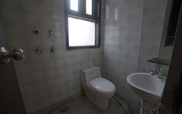 OYO 31020 Hotel Gaylord