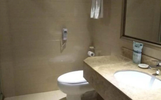 Zhendong Business Hotel
