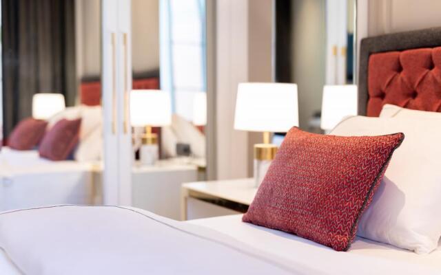 Motif Hotel