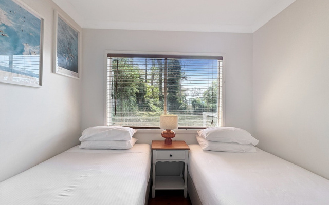 Pet-friendly 2-bed Beach House With Garden & BBQ – Guest Rooms – Surf Beach