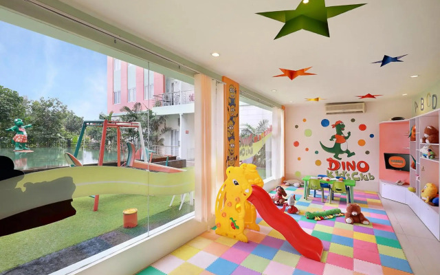 HARRIS Hotel & Residence Riverview Kuta Bali