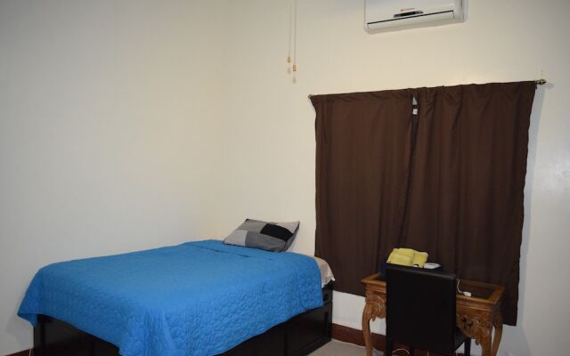 Comoda Habitacion En Casa Compartida