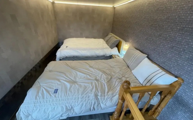 Sacheon Sagyejeol Pension