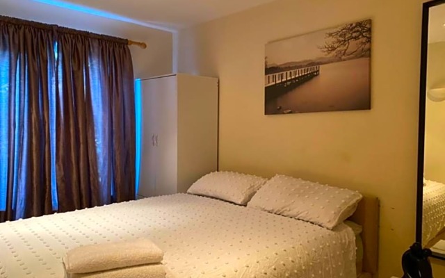 Double Bedroom with PT/B