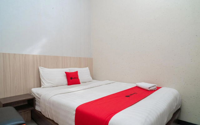 OYO 1137 Ndalem Panularan – Guest Rooms – Surakarta