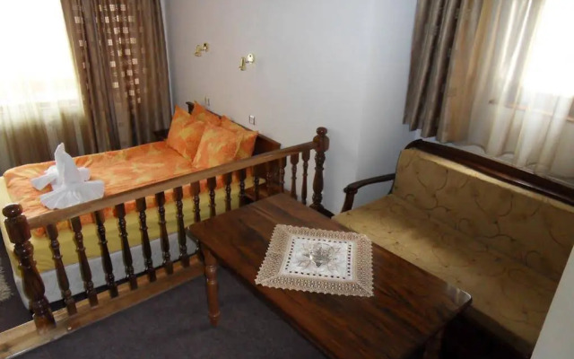 Family Hotel Nadejda