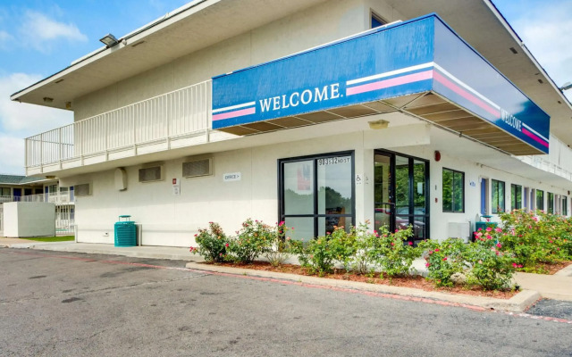 Motel 6-Muskogee, OK