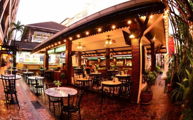 Silom Village Inn