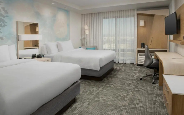 Courtyard by Marriott Albion