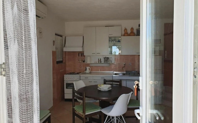 Nina - Free Private Parking - A3