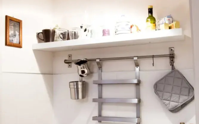 Spanish Steps Studio Apartment