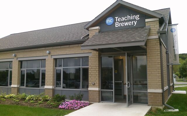 Residence & Conference Centre - Niagara-on-the-Lake