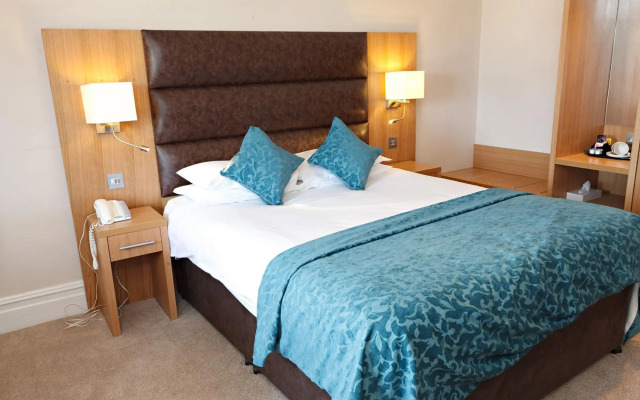 The Links Country Park Hotel