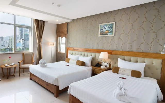 Royal Family Hotel Da Nang