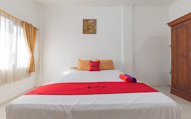 RedDoorz near Samarinda Square