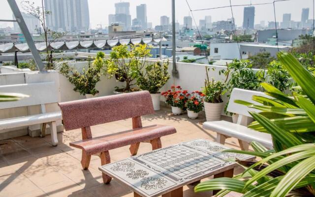 Annie Danang Hotel & Apartment