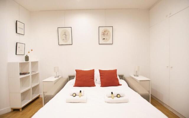 GuestReady - Charming Studio 5 mins to Pantheon