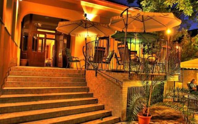 Rokoko Boutique Hotel