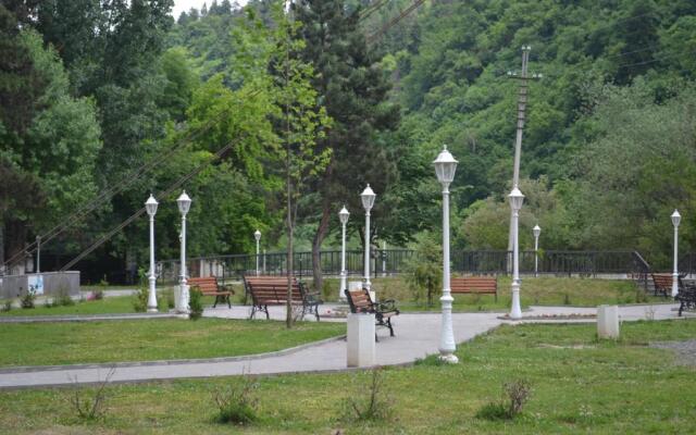 RiverSide Hostel Borjomi