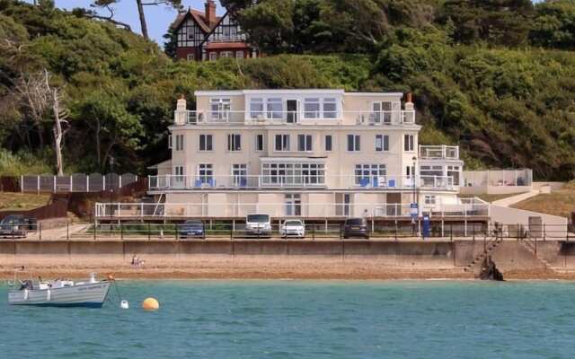 Garden Apartment On The Beach